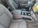 2026 Land Rover Defender - Preview 13