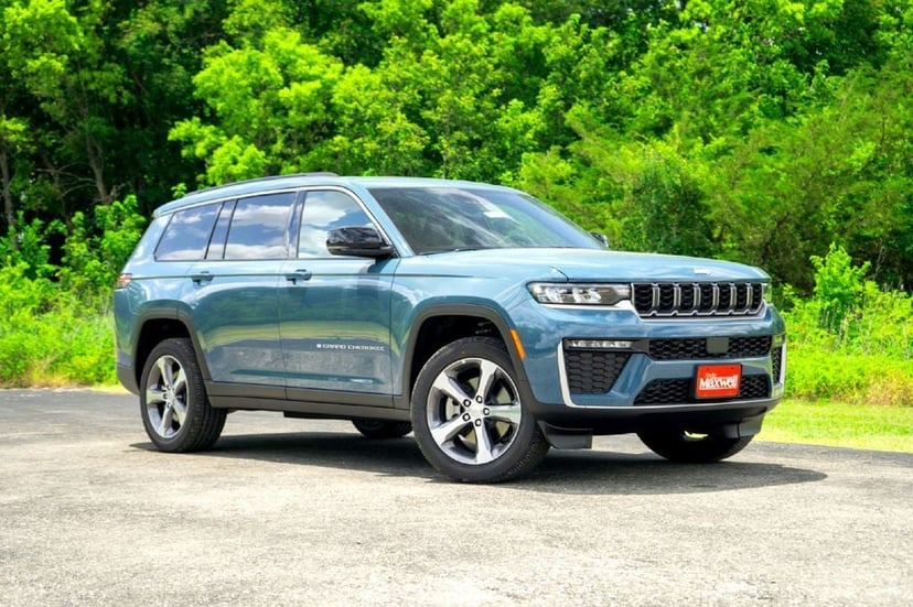 2026 Jeep Grand Cherokee L - Image 2