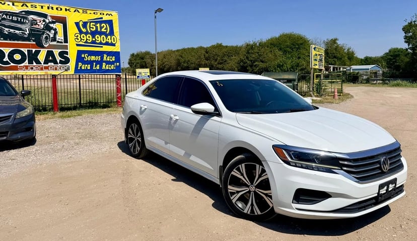 2022 Volkswagen Passat - Image 3
