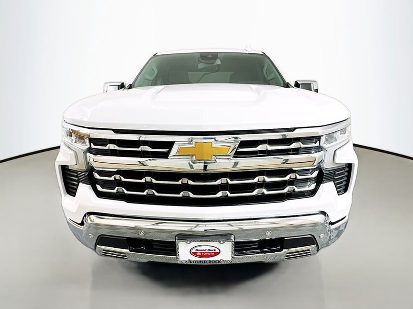 2024 Chevrolet Silverado - Image 3