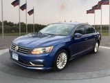 2016 Volkswagen Passat - Preview 3