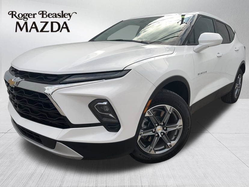 2025 Chevrolet Blazer - Image 1
