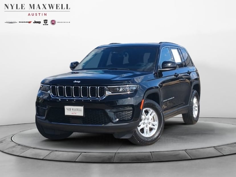 2025 Jeep Grand Cherokee - Image 1