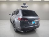 2022 Volkswagen Atlas - Preview 3