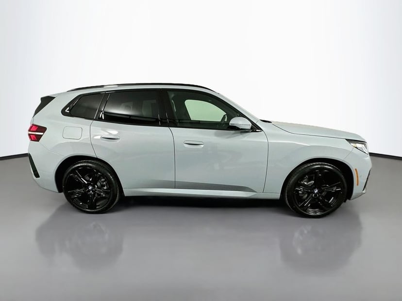 2026 BMW X3 - Image 2