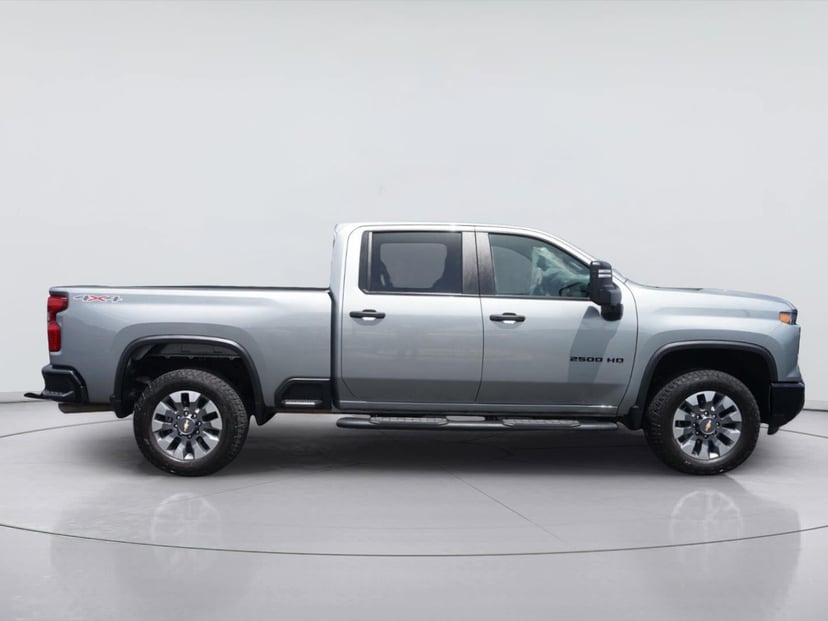 2024 Chevrolet Silverado HD - Image 2