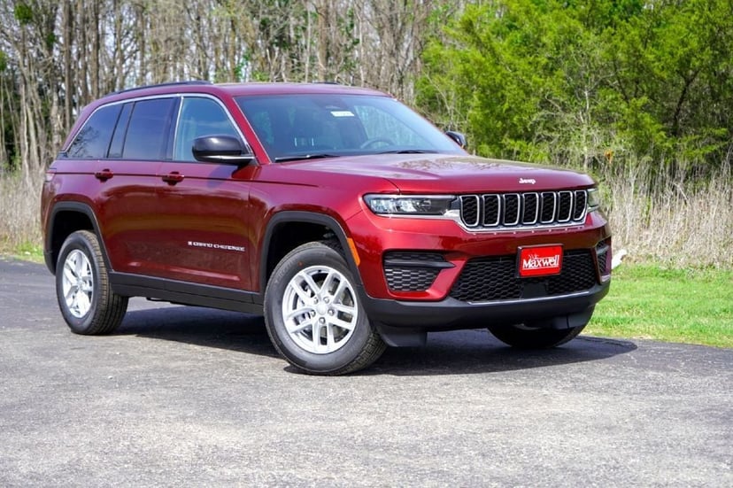 2026 Jeep Grand Cherokee - Image 1