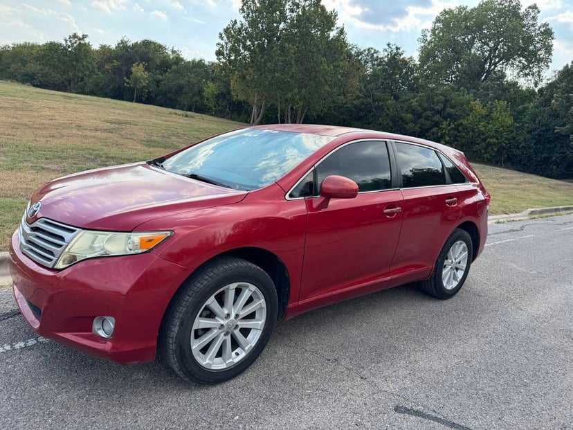 2012 Toyota Venza - Image 1