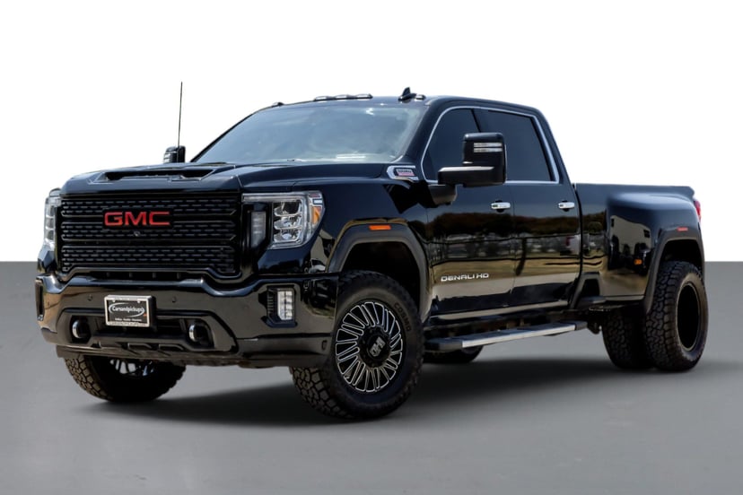 2023 GMC Sierra 3500 HD - Image 3