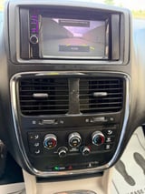 2015 Dodge Grand Caravan - Preview 12
