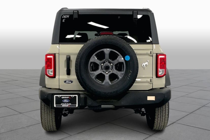 2026 Ford Bronco - Image 3
