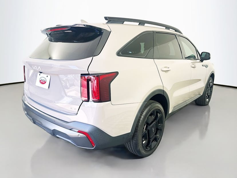 2024 Kia Sorento - Image 2