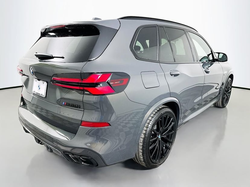 2026 BMW X5 - Image 3