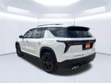 2027 Chevrolet Traverse - Preview 3