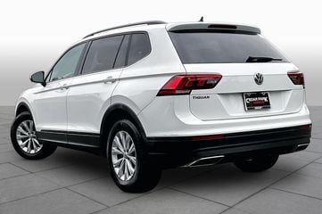 2020 Volkswagen Tiguan - Image 2