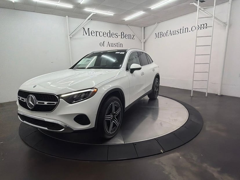 2027 Mercedes-Benz GLC - Image 1