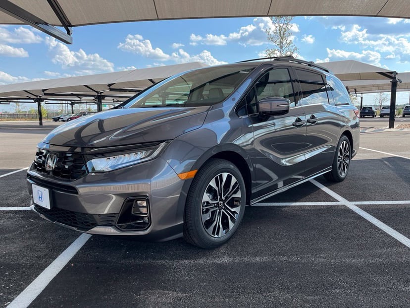 2027 Honda Odyssey - Image 1
