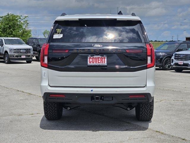 2026 Ford Expedition - Image 3