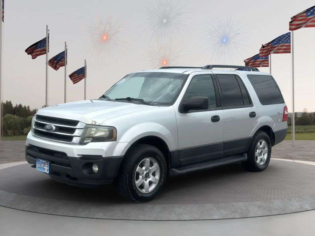 2017 Ford Expedition - Image 1