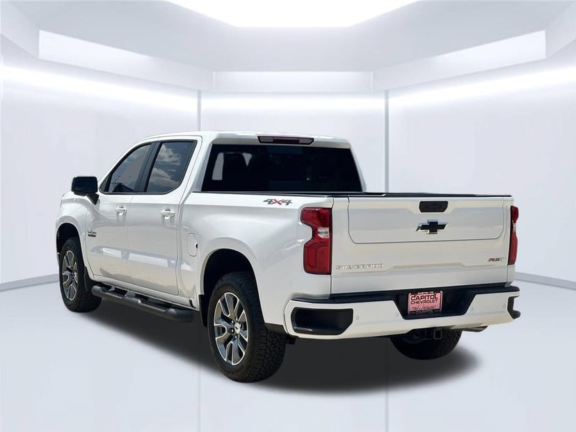 2026 Chevrolet Silverado 1500 - Image 3