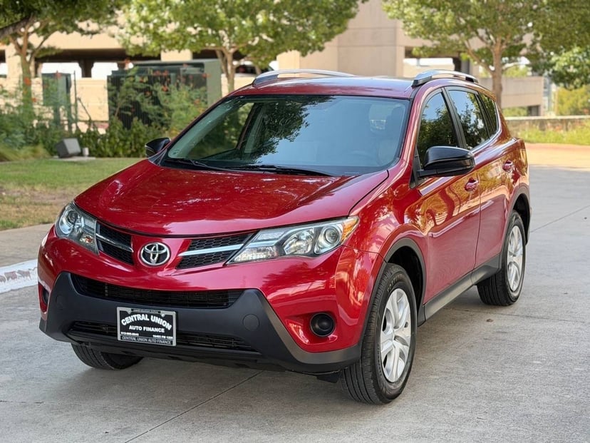 2015 Toyota RAV4 - Image 1