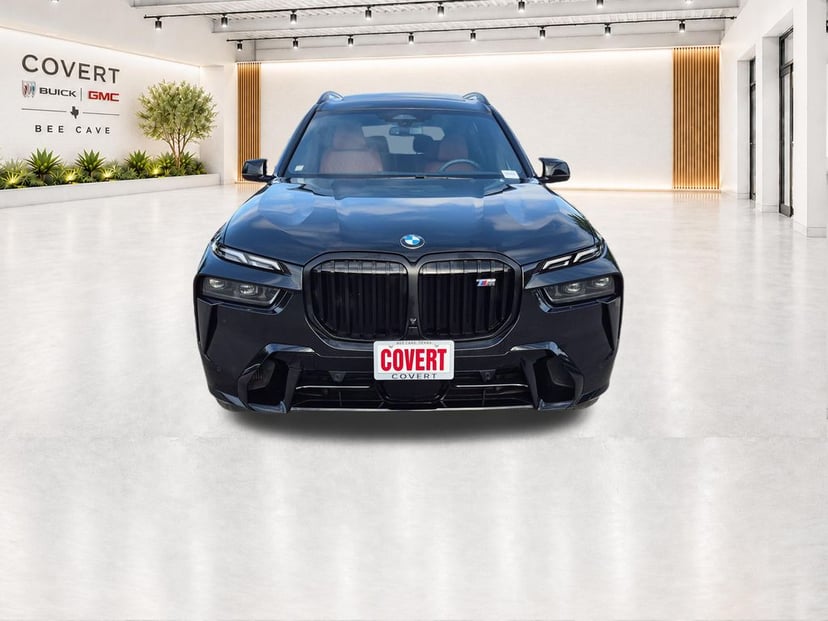2024 BMW X7 - Image 2