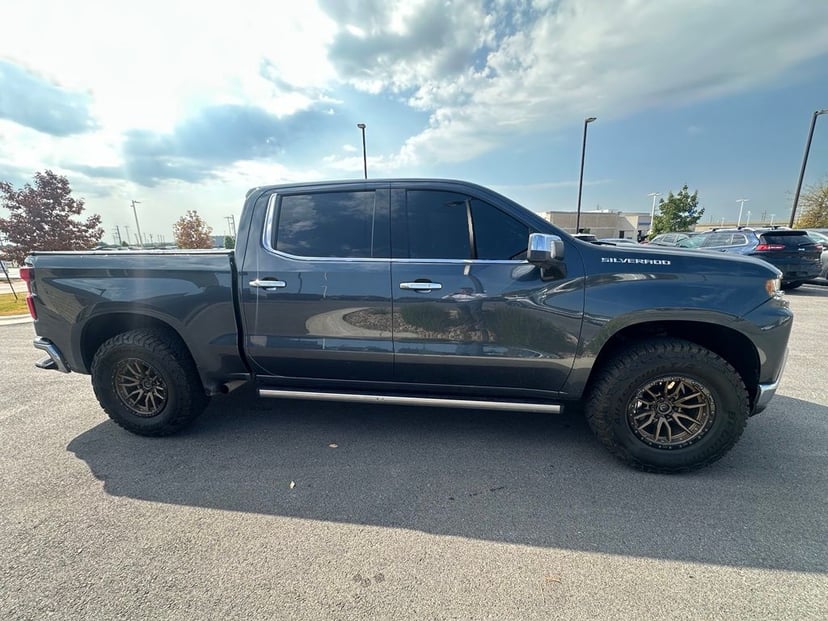 2021 Chevrolet Silverado 1500 - Image 2