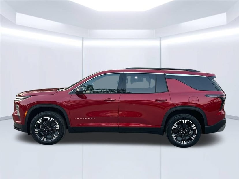 2027 Chevrolet Traverse - Image 1