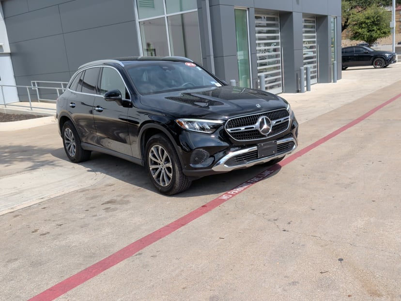 2023 Mercedes-Benz GLC - Image 1