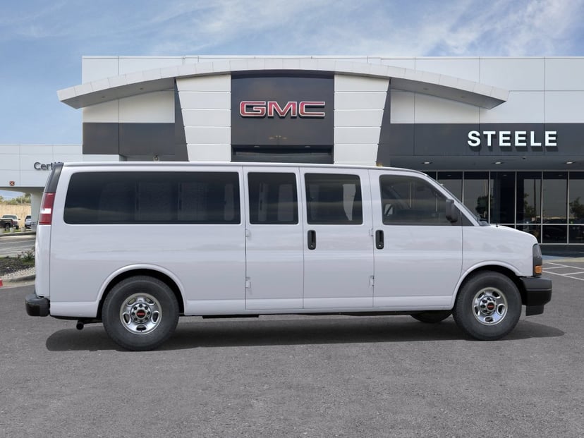 2026 GMC Savana - Image 2