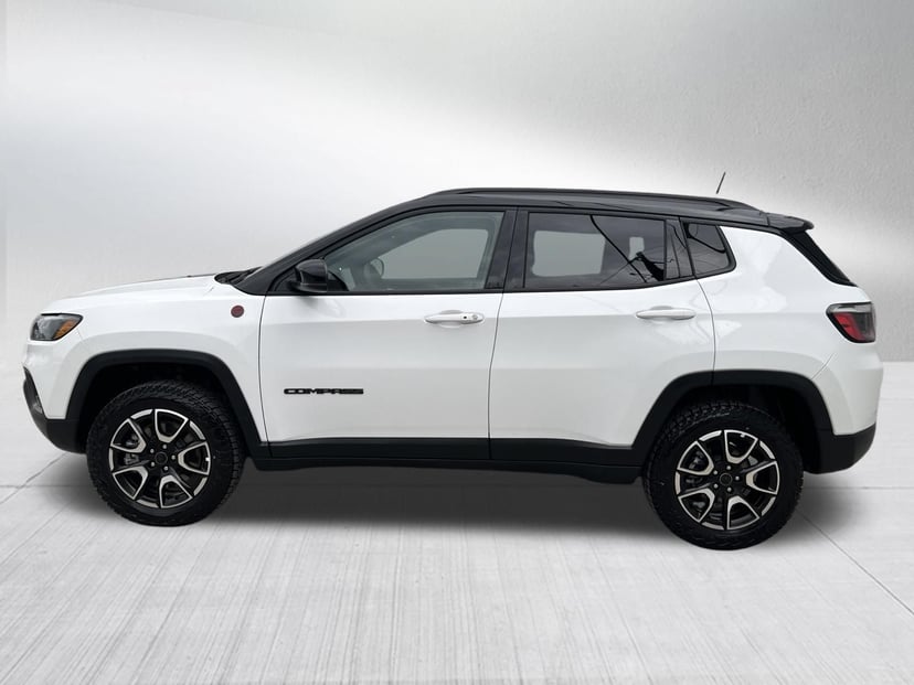 2025 Jeep Compass - Image 3