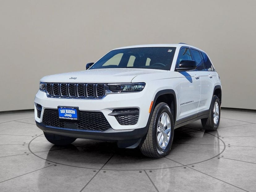 2026 Jeep Grand Cherokee - Image 1