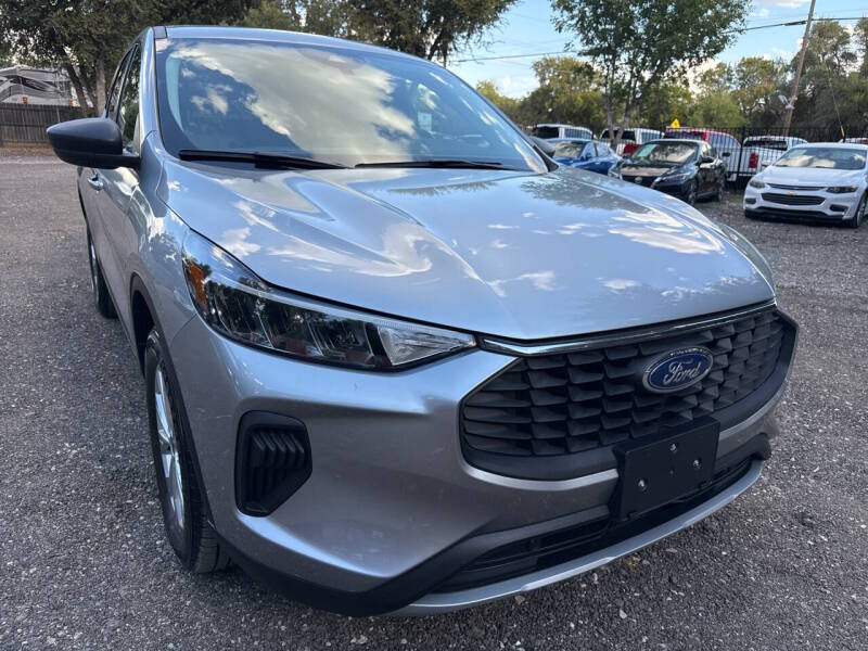 2023 Ford Escape - Image 1