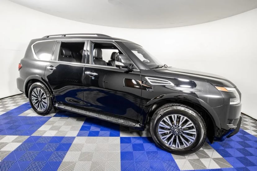 2022 Nissan Armada - Image 2