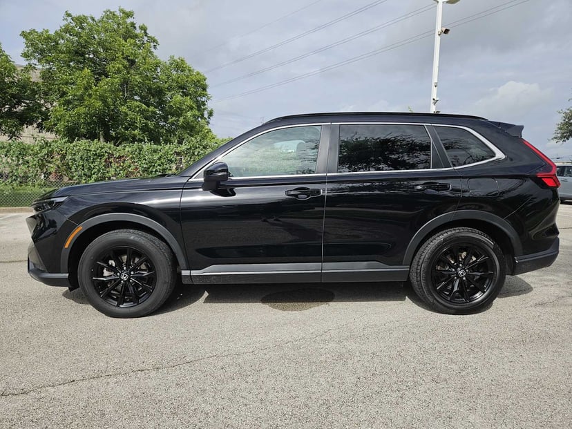 2025 Honda CR-V Hybrid - Image 3
