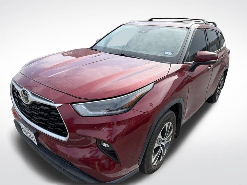 2022 Toyota Highlander - Image 1