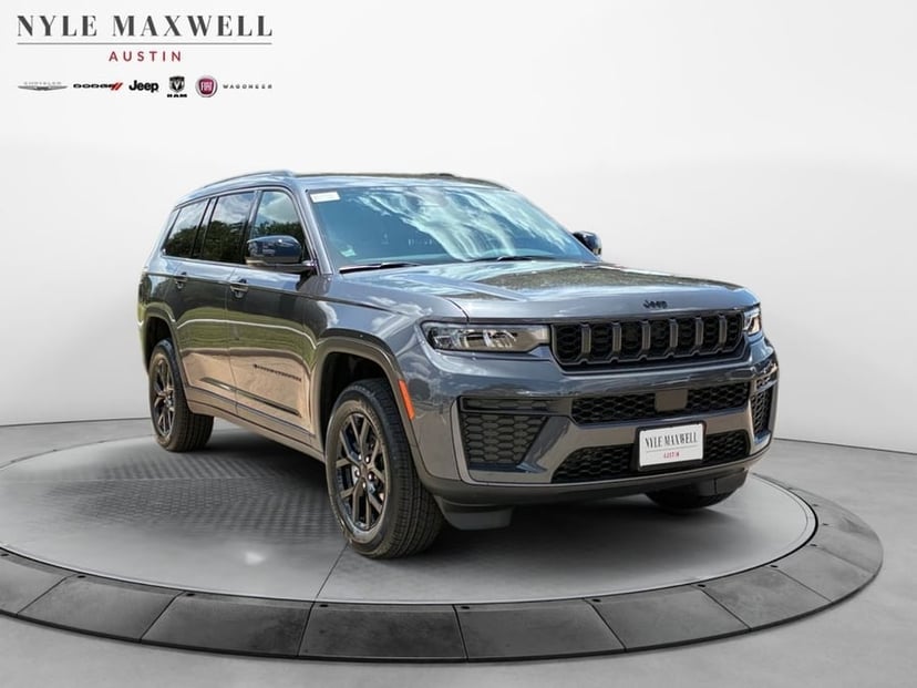 2026 Jeep Grand Cherokee L - Image 2