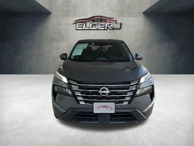 2025 Nissan Rogue - Image 3