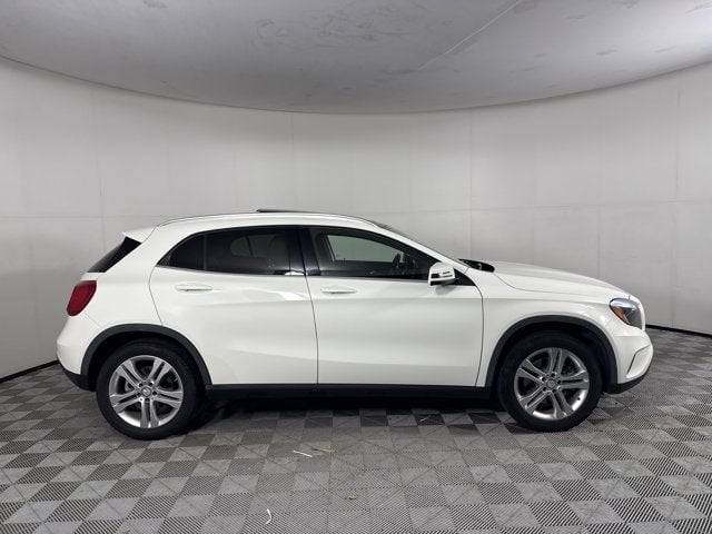 2015 Mercedes-Benz GLA-Class - Image 2