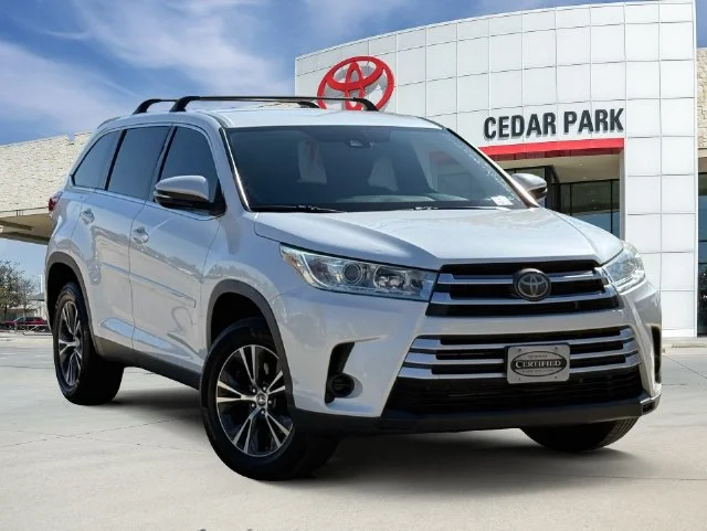 2019 Toyota Highlander - Image 1