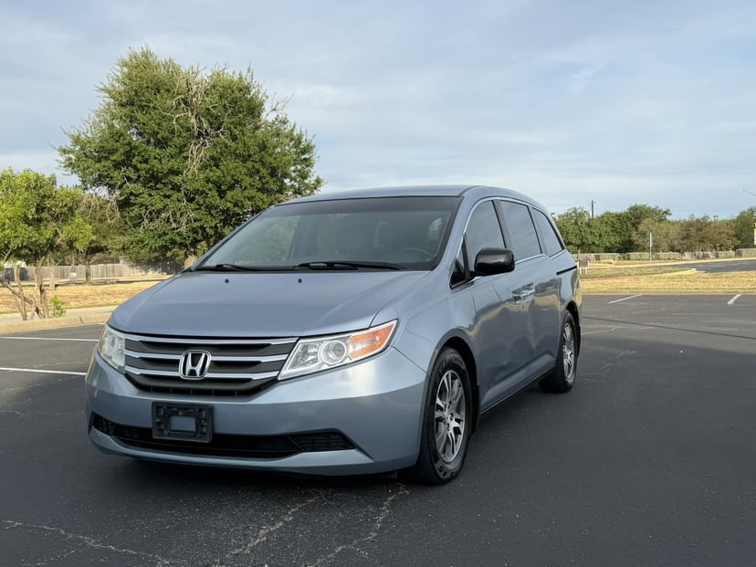 2011 Honda Odyssey - Image 1