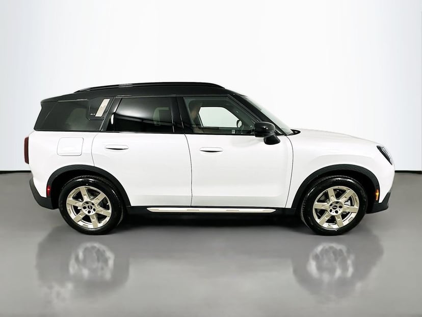 2027 MINI Countryman - Image 3
