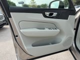 2027 Volvo XC60 - Preview 10