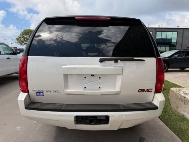 2014 GMC Yukon XL 1500 - Image 3