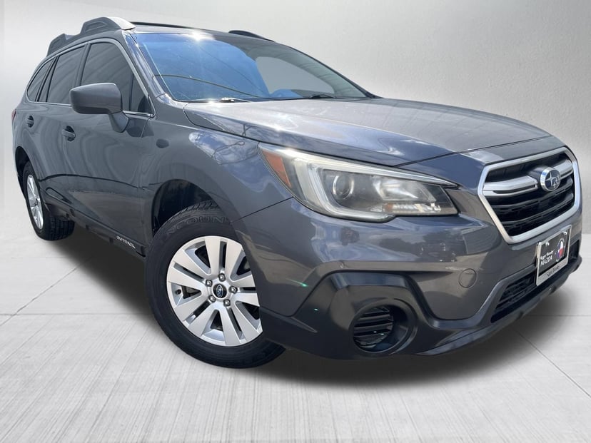 2018 Subaru Outback - Image 2