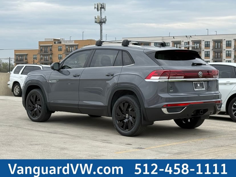 2026 Volkswagen Atlas Cross Sport - Image 3