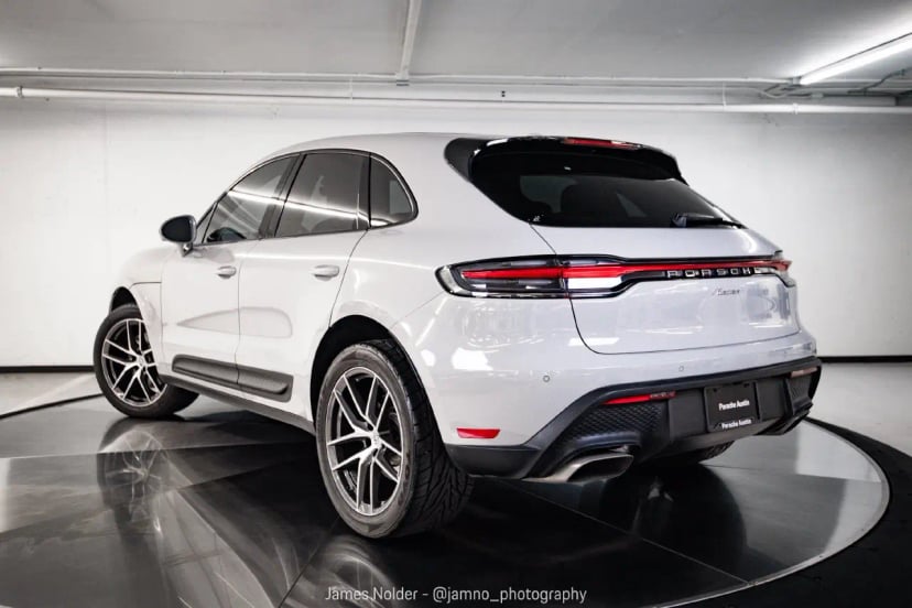 2023 Porsche Macan - Image 1
