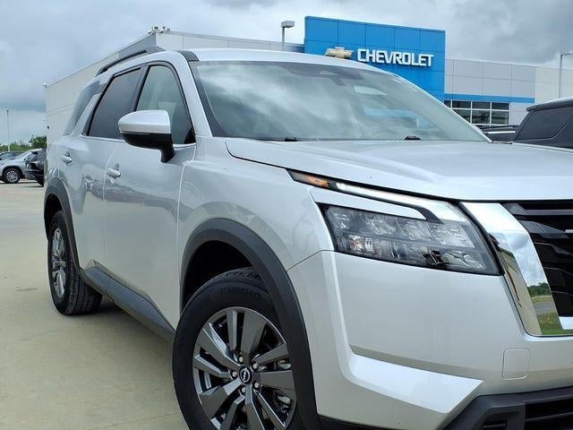 2025 Nissan Pathfinder - Image 3