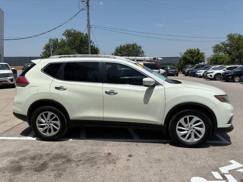 2015 Nissan Rogue - Image 3