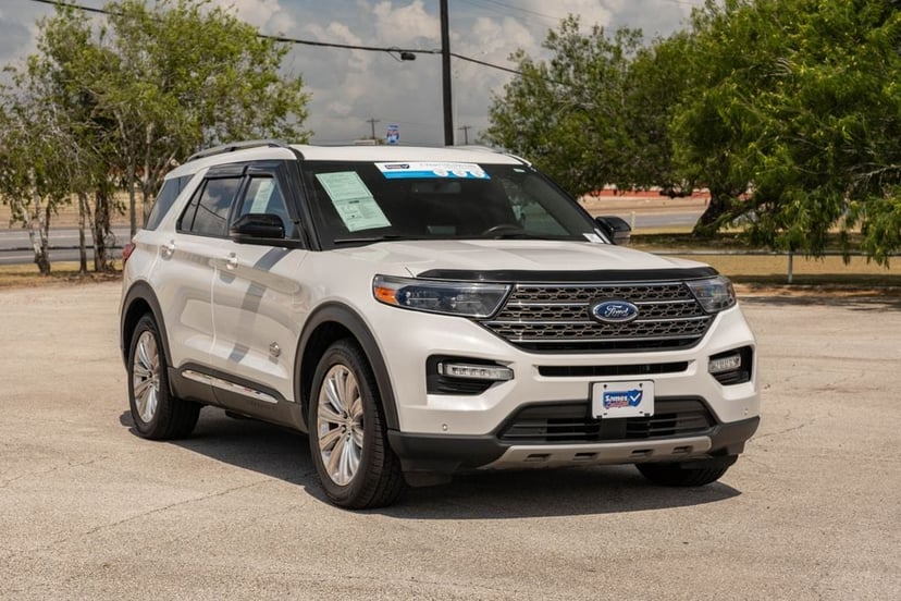 2023 Ford Explorer - Image 2